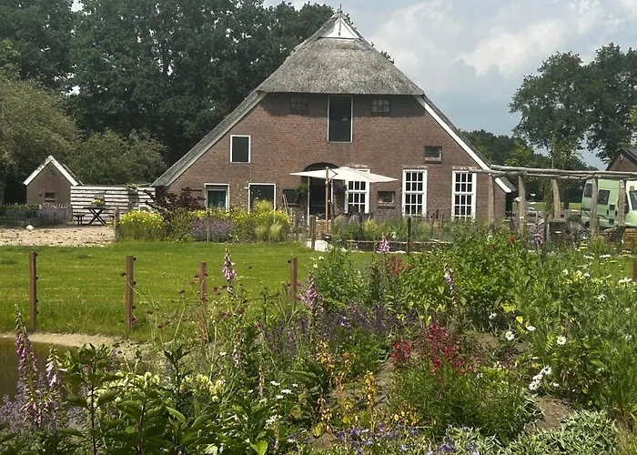 In de Dikke Bertha Bed and Breakfast Wapse