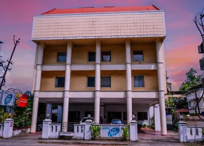 Abad Metro Hotel Kochi