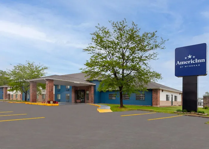 Americinn By Wyndham Reedsburg
