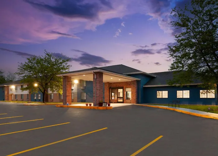 Americinn By Wyndham Reedsburg