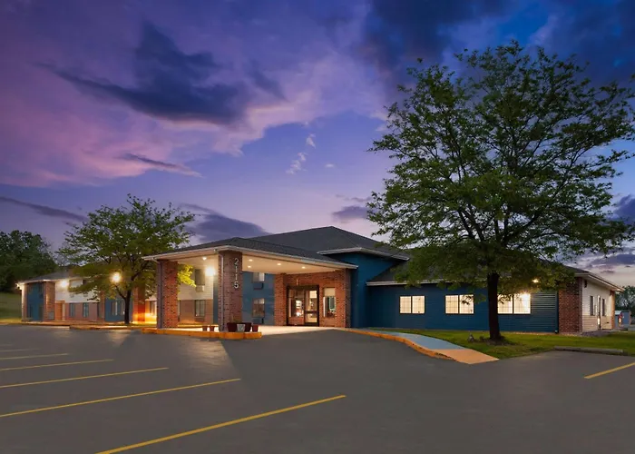 Americinn By Wyndham Reedsburg