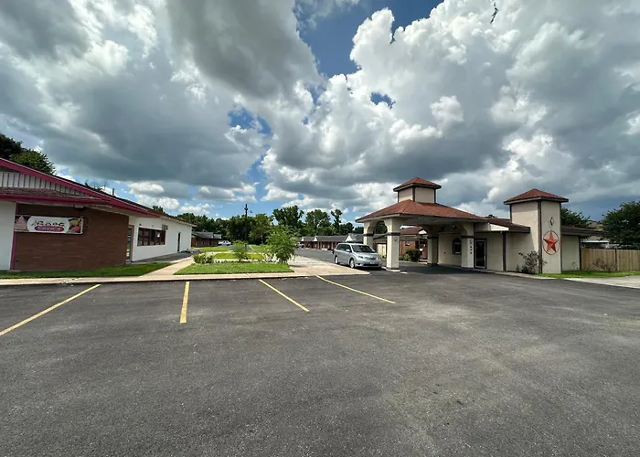 Summit Inn - Dayton
