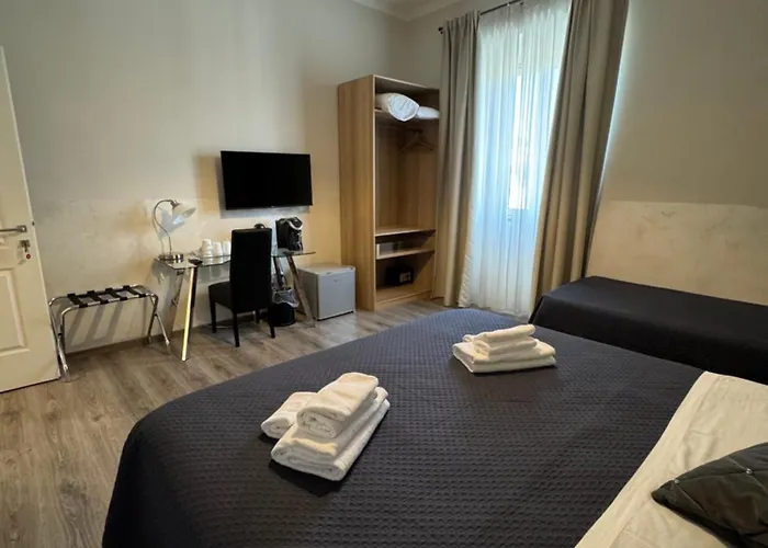 Rhs Rienzo Suites Roma