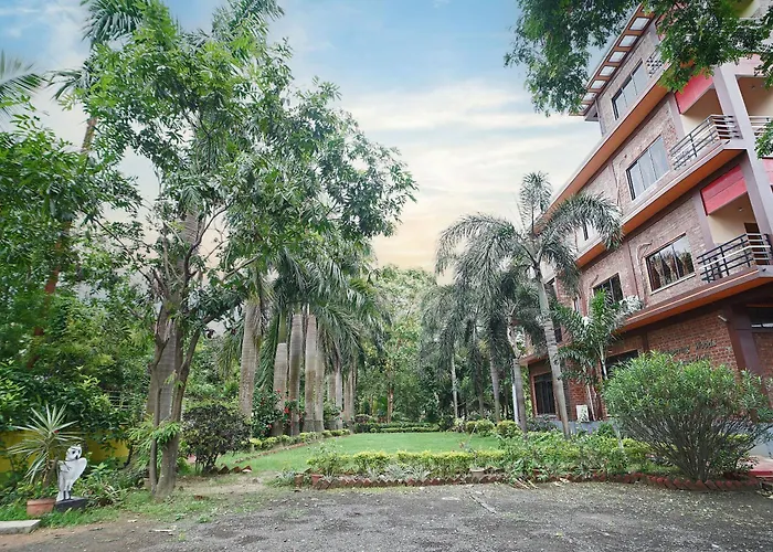 Whispering Woods Inn - Stay & Enjoy In Nature ! Bolpur