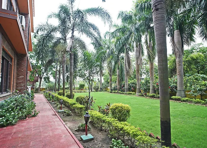 Whispering Woods Inn - Stay & Enjoy In Nature ! Bolpur