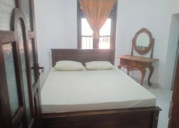 Vintage Rest Anuradhapura Hotel