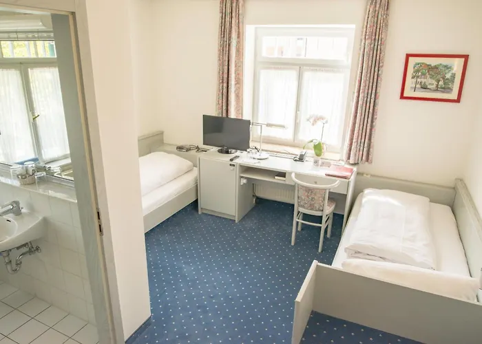 Hotel Gautinger Hof - Ruhig im Fünf-Seen-Land nahe S-Bahn und München