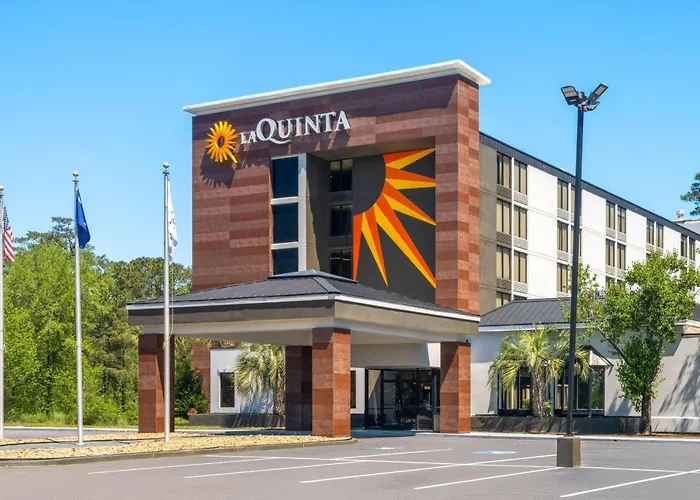 La Quinta Inn & Suites By Wyndham Myrtle Beach Socastee