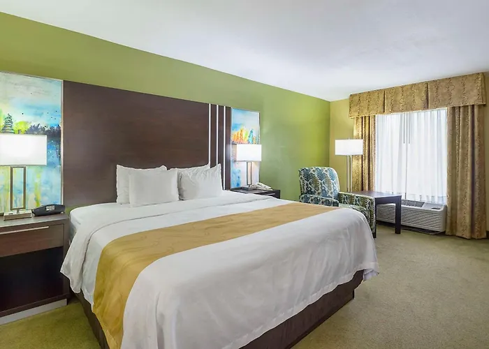 Quality Inn Paris