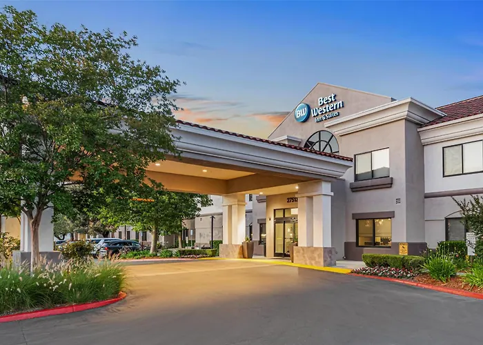 Best Western Valencia/Six Flags Inn & Suites Santa Clarita
