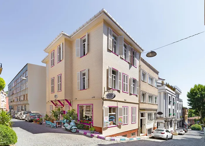 Alhambra Apart Hotel İstanbul