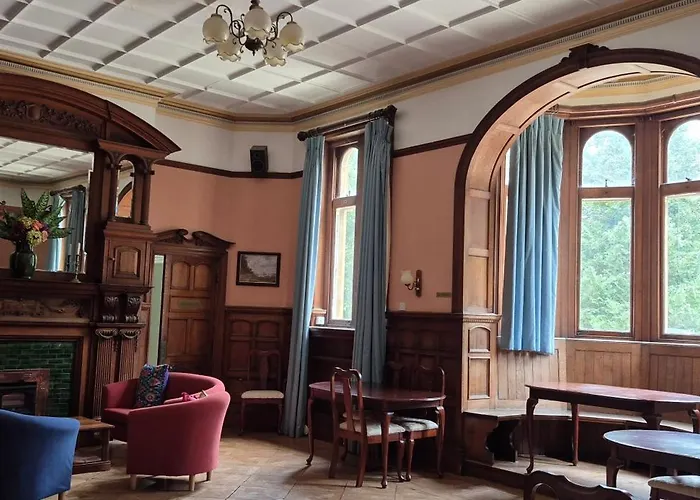 Fieldways Hotel Trowbridge