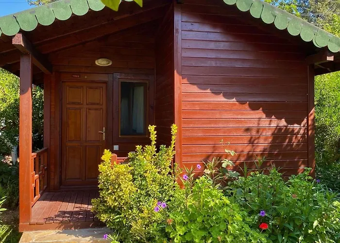 Safir Pansiyon Çıralı