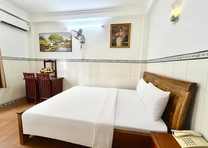 Diamond Hotel Cmt8 - Center Saigon TP. Hồ Chí Minh