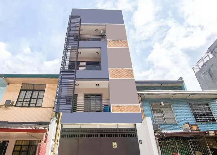 Oyo 766 Ichehan Apartments Manila