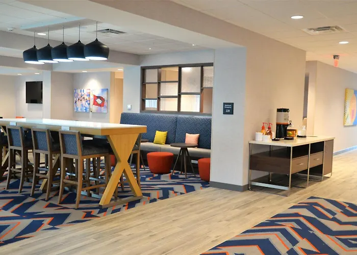 Hampton Inn Cabot