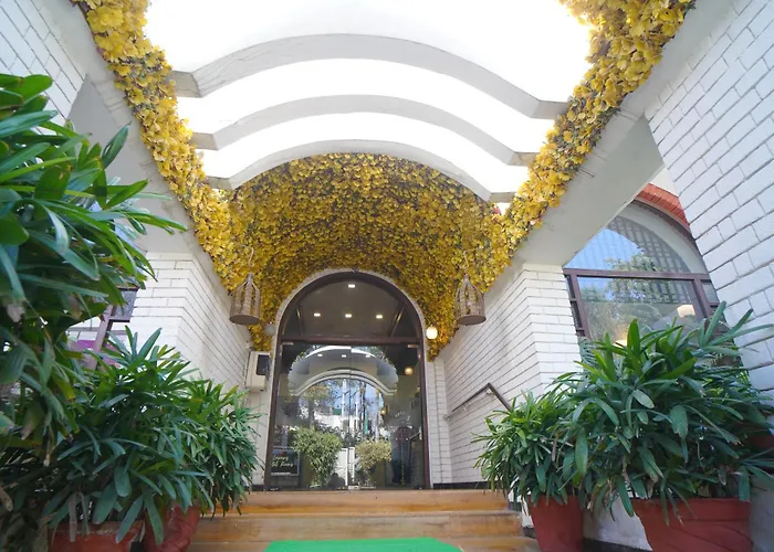 Goa Country Club By Pearl Near Udyog Vihar Yashobhoomi Hotel Gurgaon