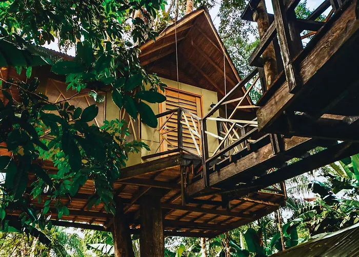 Buru Nature Hotel Leticia