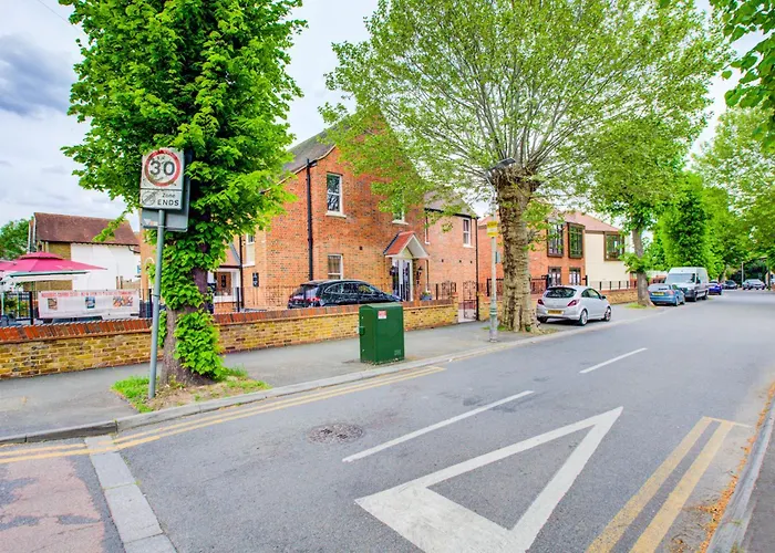 Rosemay Boutique Hotel Near Heathrow Airport Hayes 