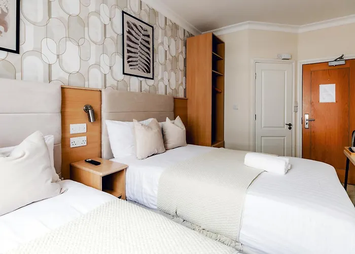 Mina Hotel London