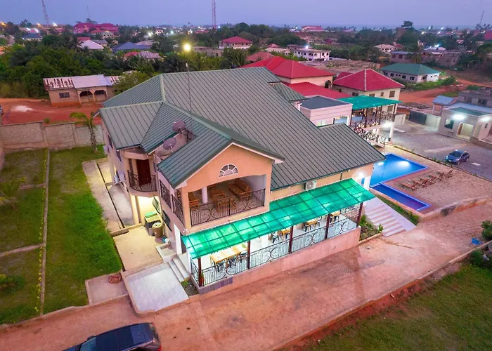 Pito Guest House Elmina