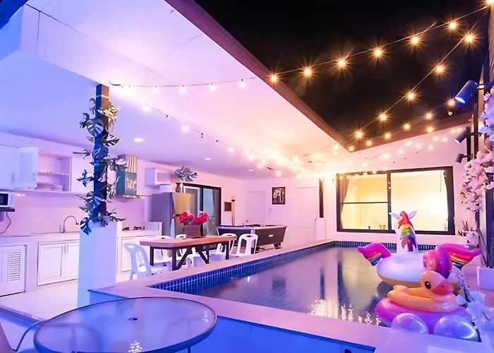 Hunter Hide Pool Villa Jomtien