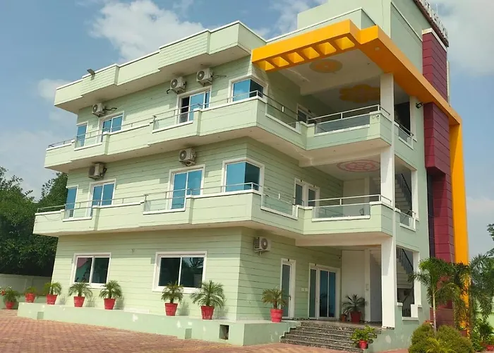 Mb Garden And Resort Lucknow