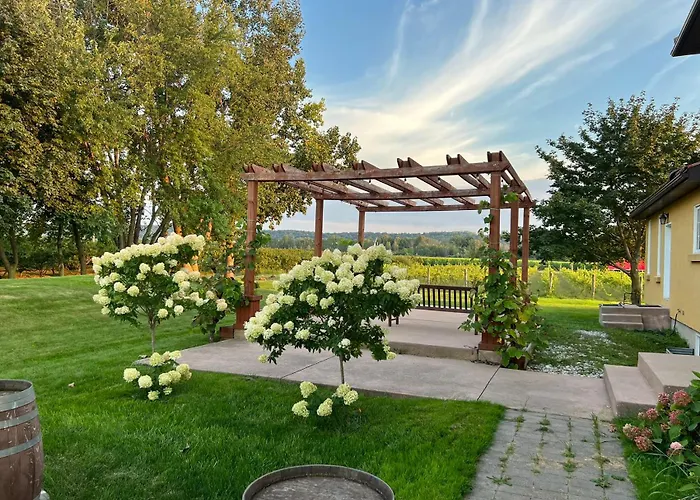 Bed and Breakfast Gilded Grape Farm Niagara-on-the-Lake