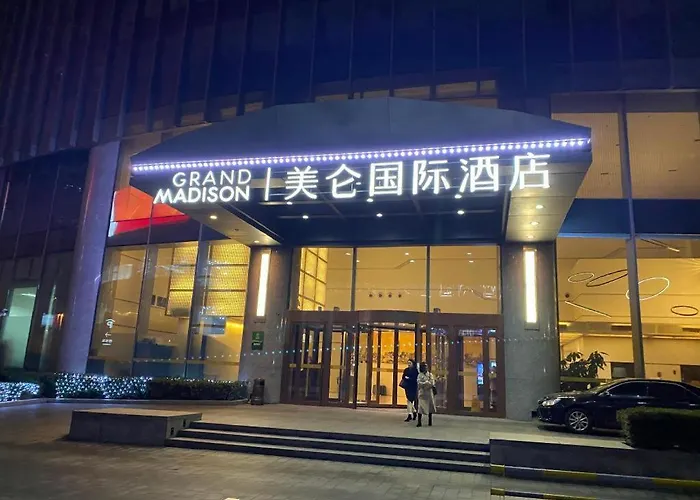 Grand Madison Qingdao Harbour-View Central