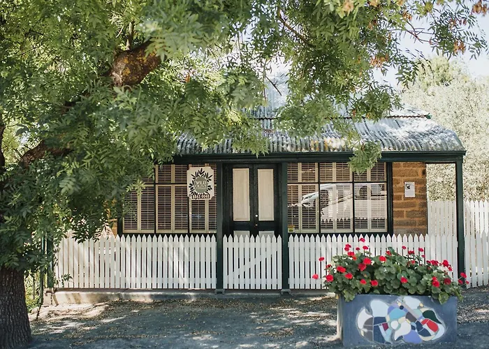 Wild Olive Cottage Clare Valley Auburn