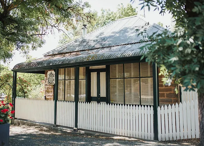 Wild Olive Cottage Clare Valley Auburn