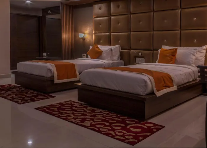Hotel Heavens Park Bilaspur 