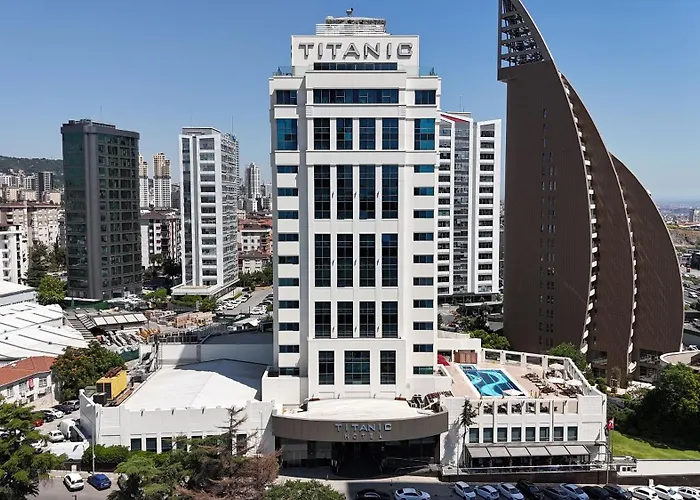 Titanic Business Kartal Hotel Istanboel