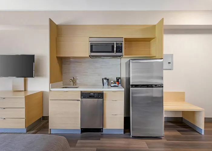 Quality Inn & Suites Oakville-Mississauga