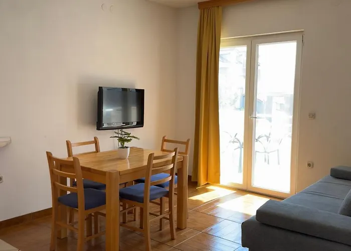 Vespera Apartments Bol