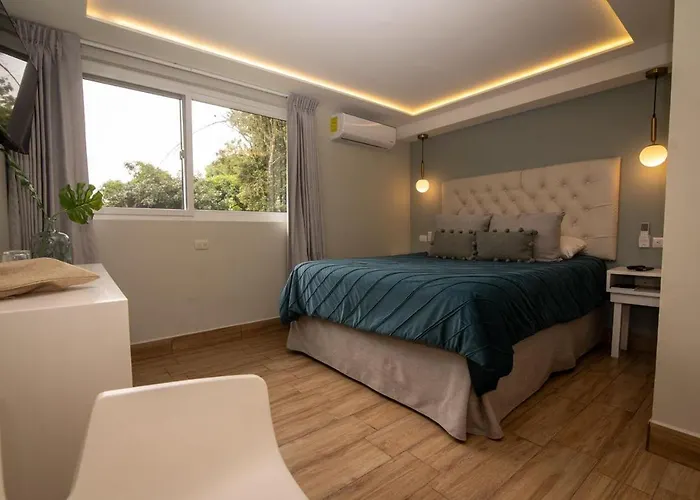 In & Out Hotel (Adults Only) Guatemala City