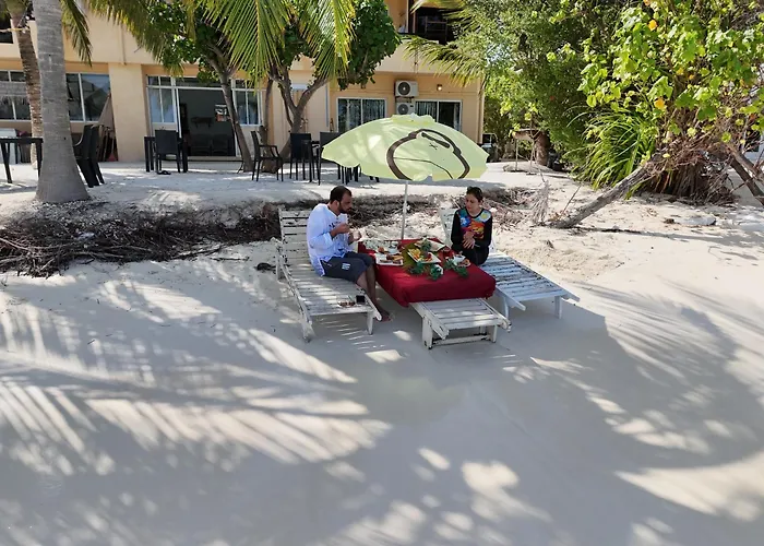 Crown Beach Villas -Private Beach Dhiffushi