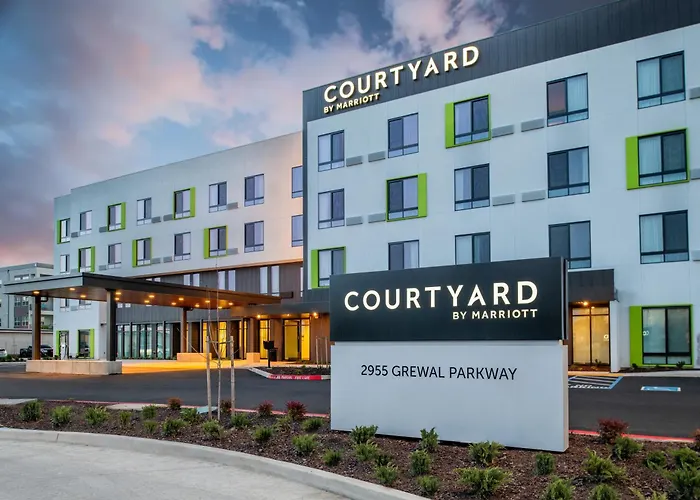 Courtyard By Marriott Modesto North Hotel