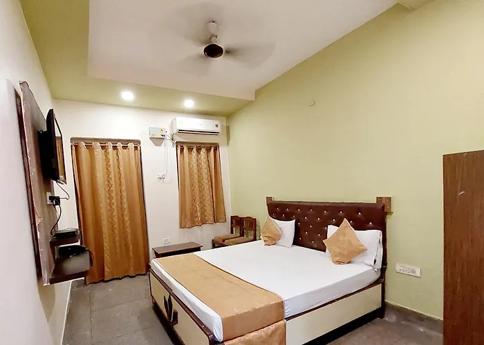 Hotel Gokul Grand Varanasi