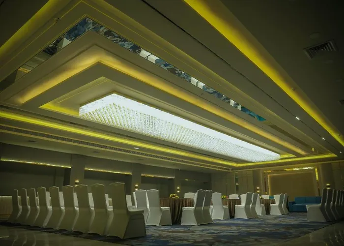 Hotel The Golden Tree Prayagraj