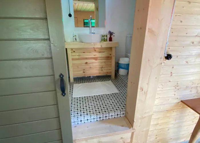 Latibule Adahan Guest House Ayvalı