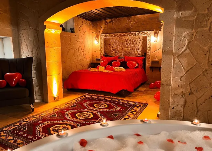 Flora Stone House Bed & Breakfast Uçhisar