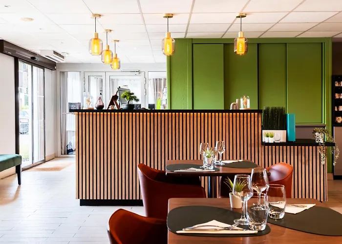 Campanile Montesson - Le Vesinet Hotel