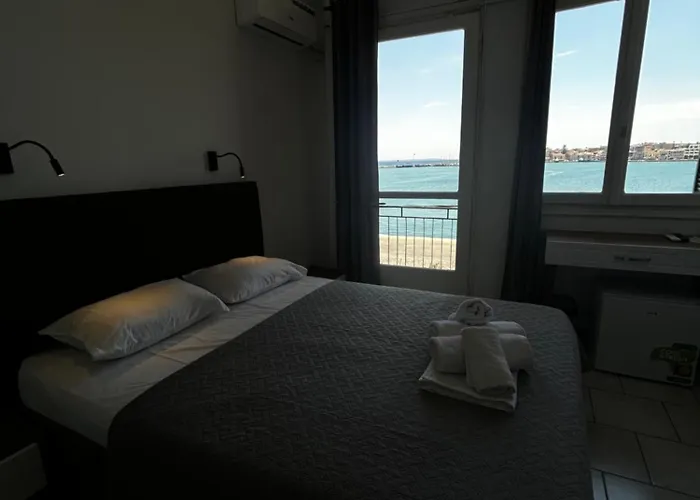 Omiros Rooms Chios Town
