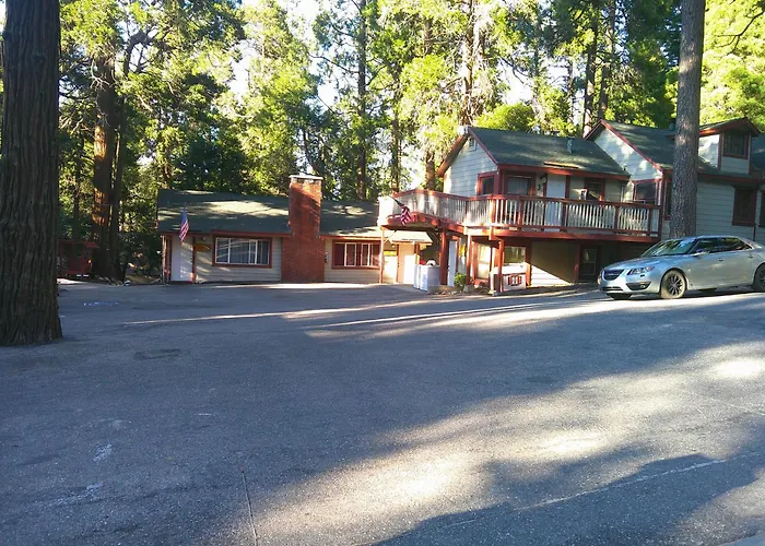 Crest Lodge Historic Mountain Inn Crestline