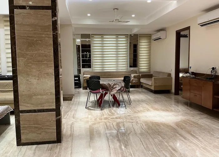 Bluebonnets Hotel Indore