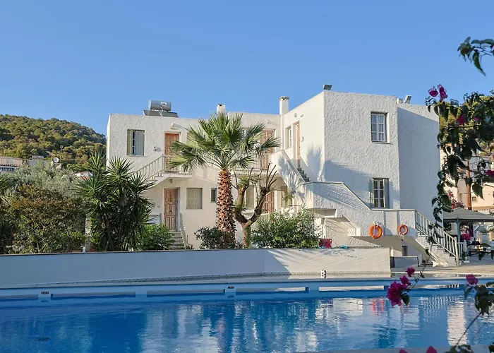 Cascade Holiday Resort Poros Town