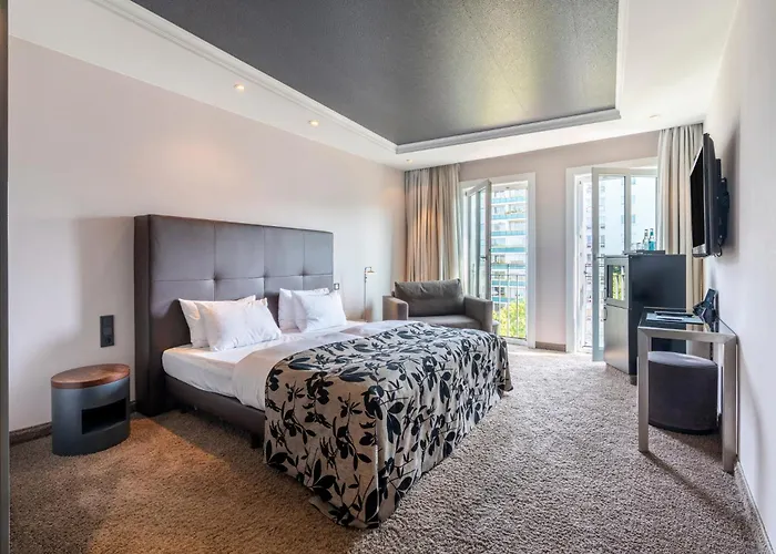 New Berlin Hotel