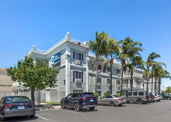 Best Western Luxury Inn Tracy