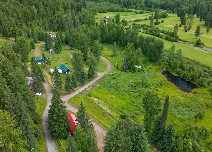 Helmcken Falls Lodge Cabin Rooms And Rv Park Clearwater
